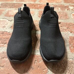 Skechers Women's Black Ultra Flex First Take Slip-On Sneakers size 8.5